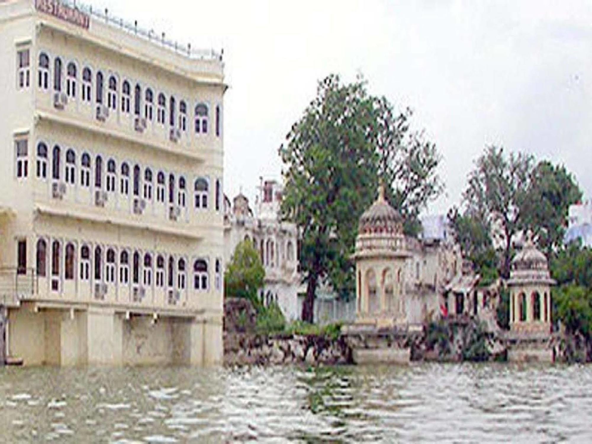 אודייפור Sarovar - Lake Facing Boutique Hotel On Lake Pichola מראה חיצוני תמונה