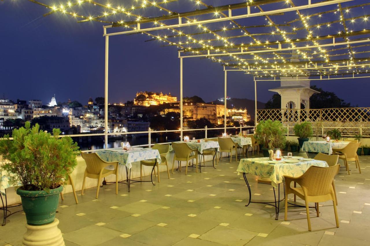 אודייפור Sarovar - Lake Facing Boutique Hotel On Lake Pichola מראה חיצוני תמונה