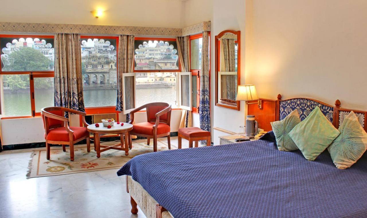 אודייפור Sarovar - Lake Facing Boutique Hotel On Lake Pichola מראה חיצוני תמונה