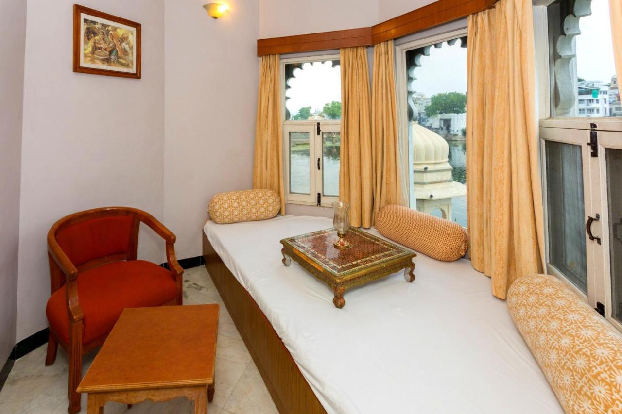 אודייפור Sarovar - Lake Facing Boutique Hotel On Lake Pichola מראה חיצוני תמונה