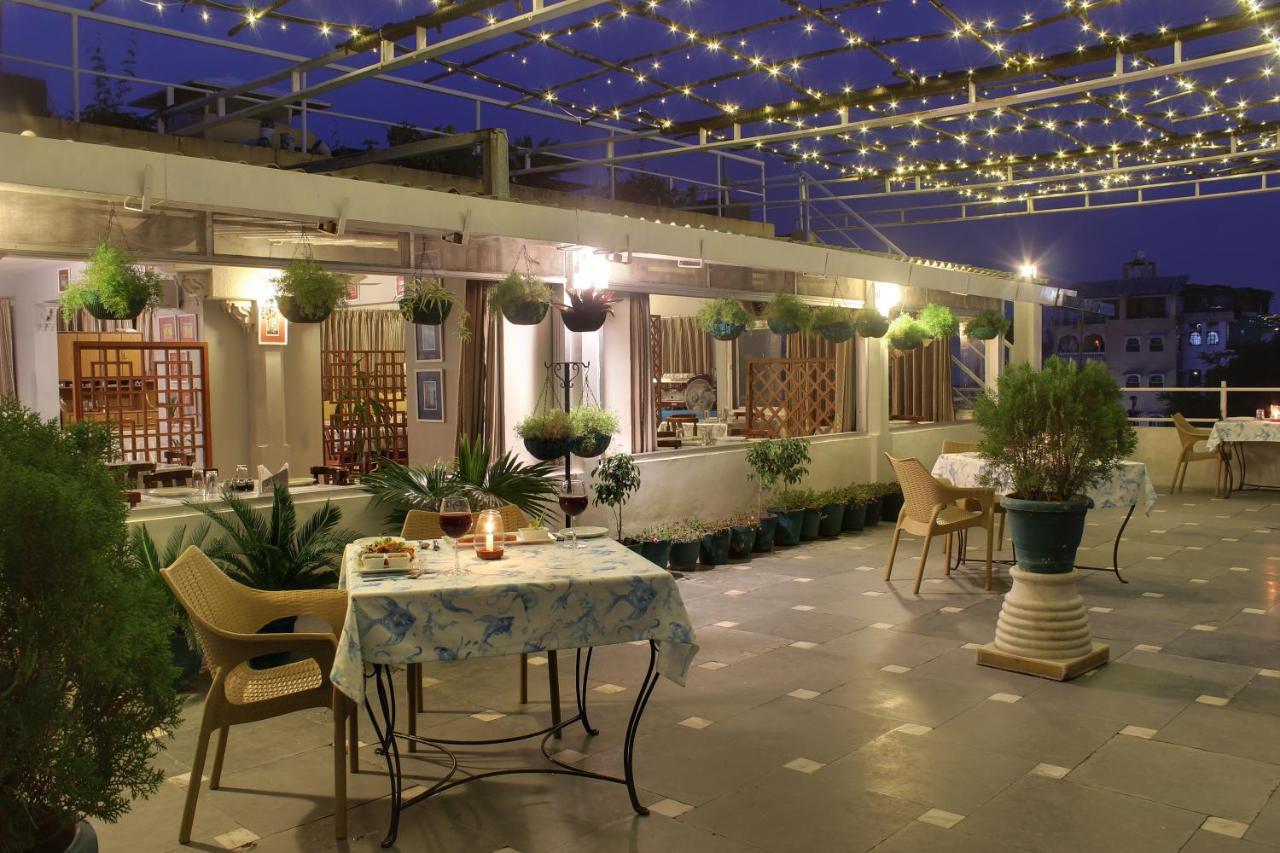 אודייפור Sarovar - Lake Facing Boutique Hotel On Lake Pichola מראה חיצוני תמונה