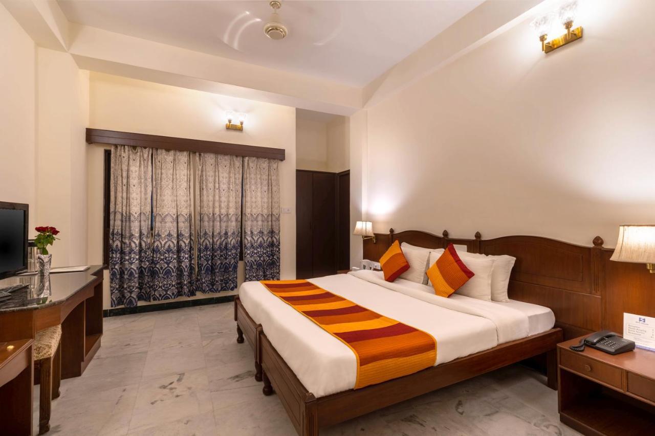 אודייפור Sarovar - Lake Facing Boutique Hotel On Lake Pichola מראה חיצוני תמונה