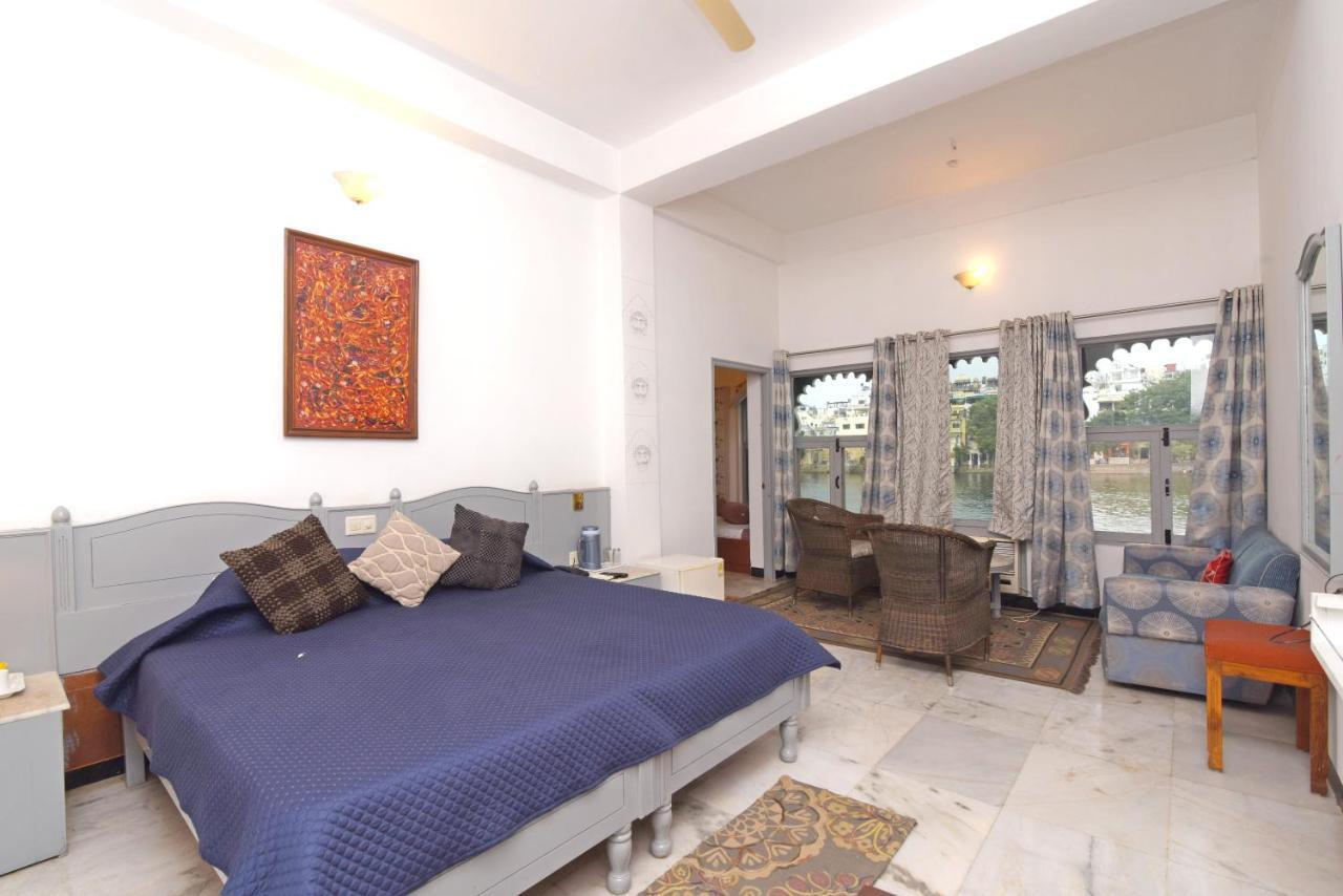 אודייפור Sarovar - Lake Facing Boutique Hotel On Lake Pichola מראה חיצוני תמונה