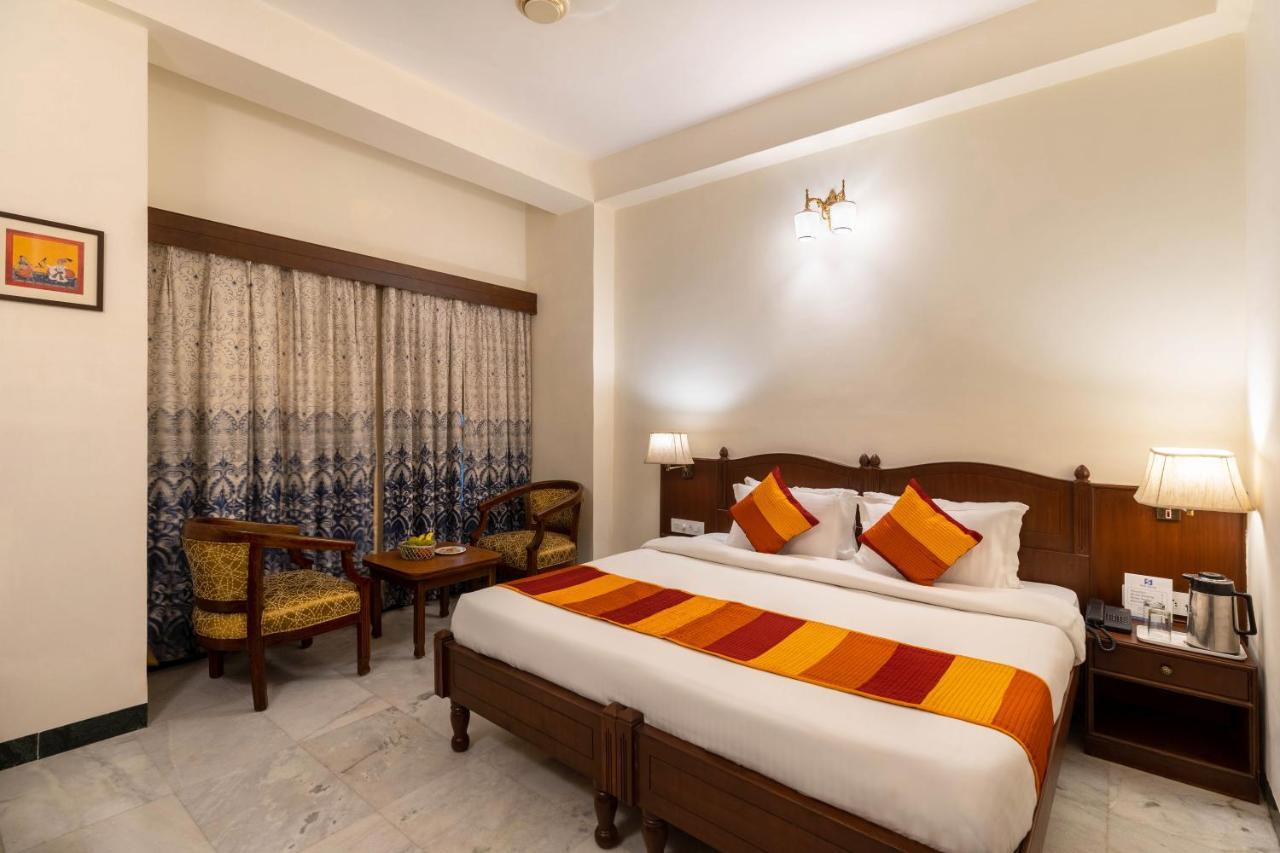 אודייפור Sarovar - Lake Facing Boutique Hotel On Lake Pichola מראה חיצוני תמונה